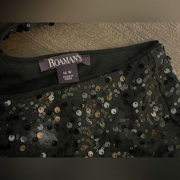 Black Sequin Women's Top - Picture 4 of 6